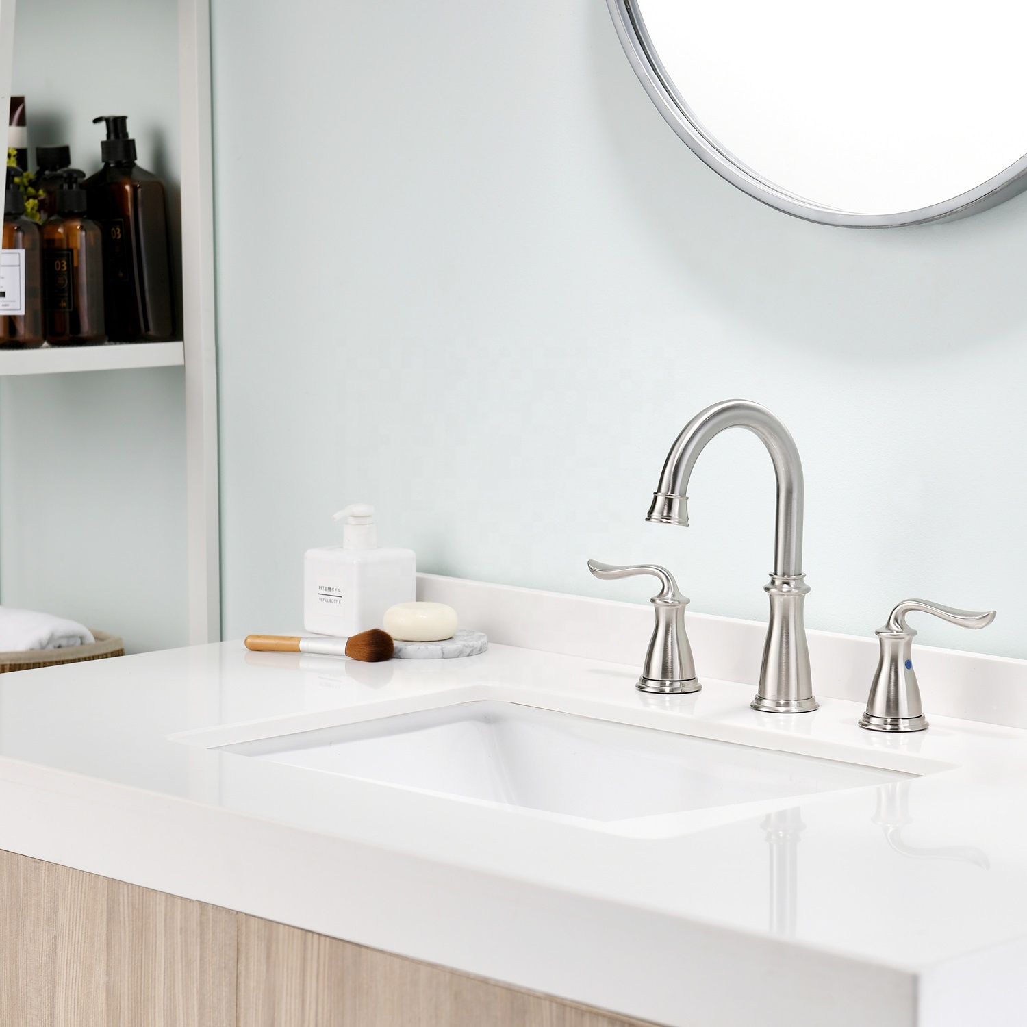 APB136-BN Robinet de lavabo design spécial Robinet en nickel brossé Robinet de lavabo 3 trous
